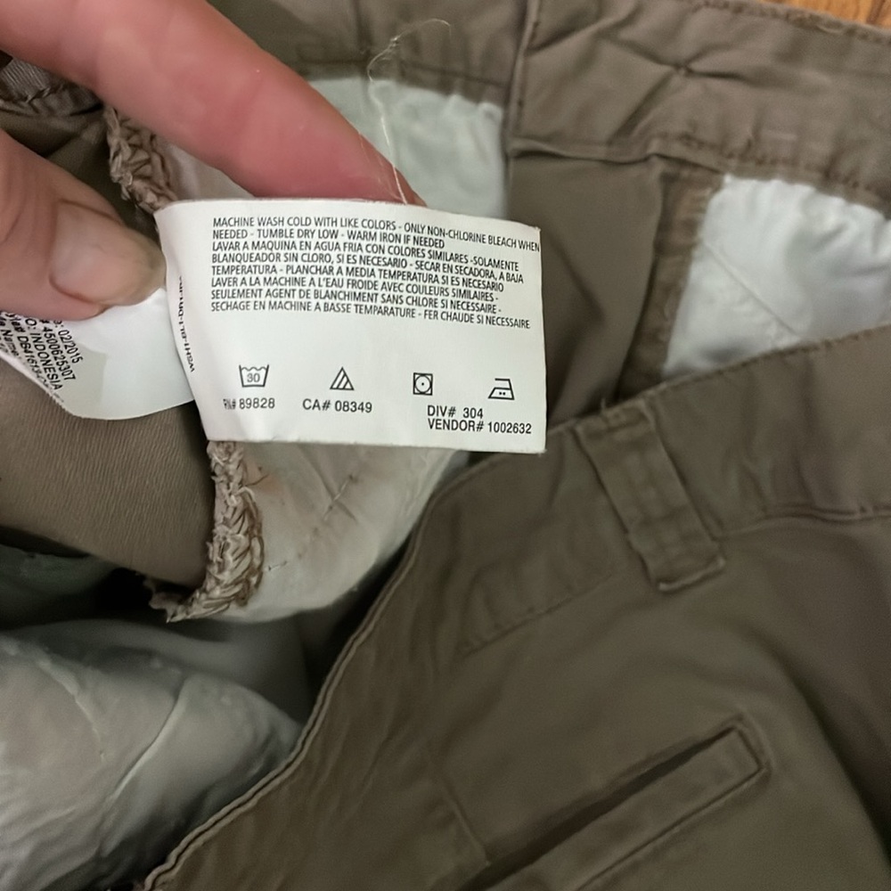 Women’s Bandolino Cropped Cropped Pants Khaki Size 14 - Picture 5 of 6